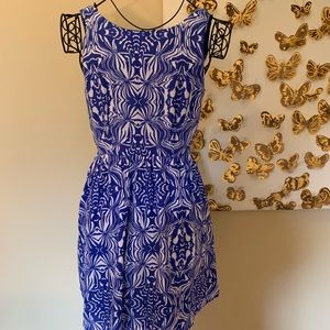 Francesca's dress Blue and white swirl size small